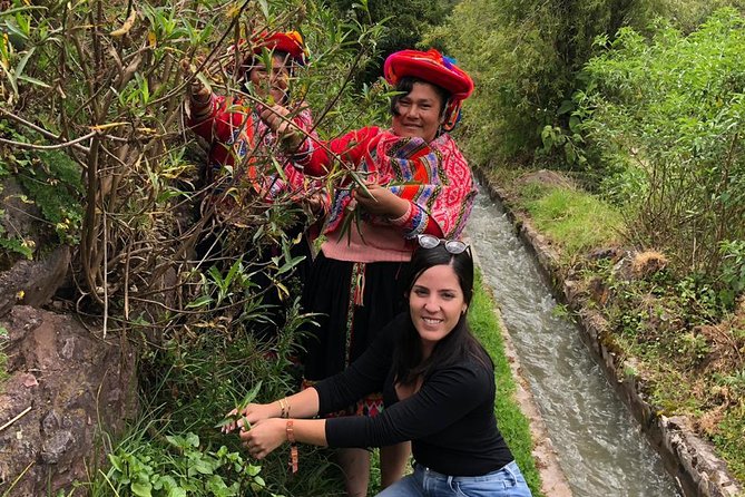 Sacred Valley Textile Workshop – Dyeing & Weaving in Cusco - The small shop and what you take home