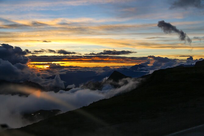 Salkantay Trek Standard 5D/4N - Cloud forest, waterfalls, and Lucmabamba coffee country