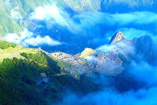 Small Group: 4-Day Inca Trail Trek to Machu Picchu - The guides, cooks, and porters matter