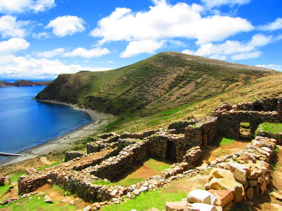 Sun and Moon Tour - A full day across Lake Titicaca