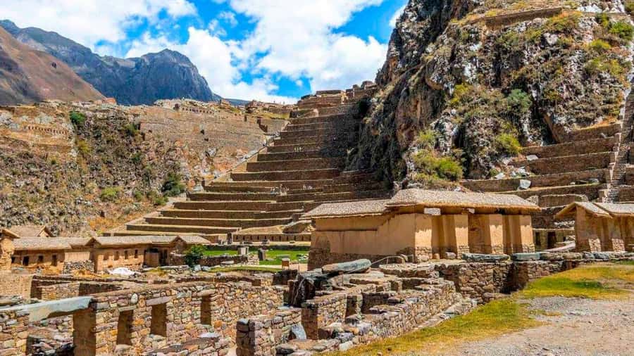 Super Sacred Valley - Maras turns salt into a mountain spectacle