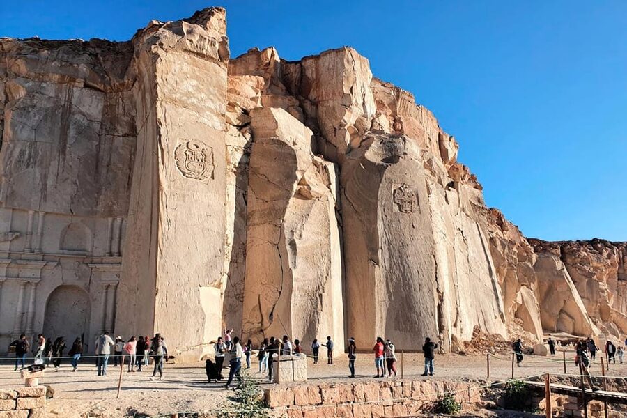 Tour + Hike to the Sillar Route and Culebrillas in Arequipa - Apachetas and a final pause