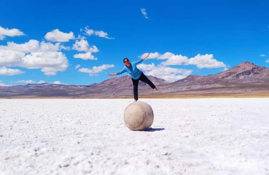 Tour to the Salinas Lagoon and National Reserve in Arequipa - The Salinas salt flats behind Pichu Pichu