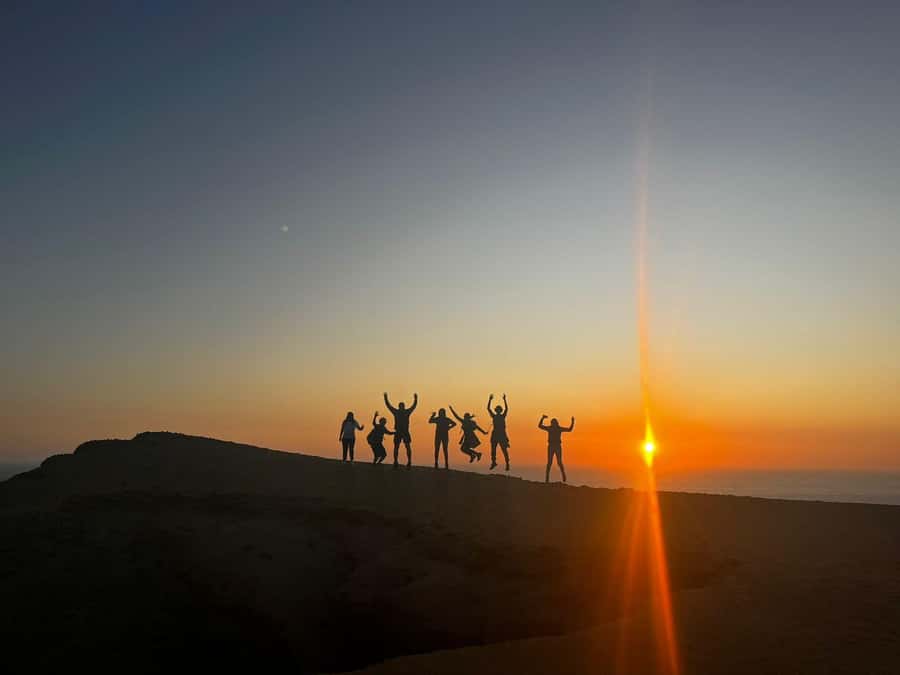 TREKKING GOLDEN SHADOWS - Why Golden Shadows reaches the quiet side of Paracas