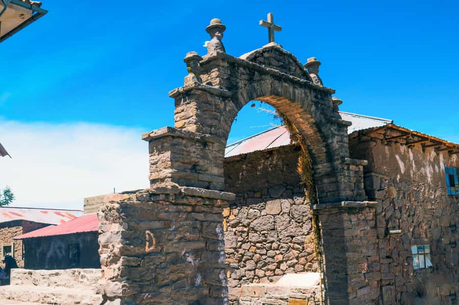 Two Day Lake Titicaca Tour With Homestay - Taquile’s textiles and uphill paths