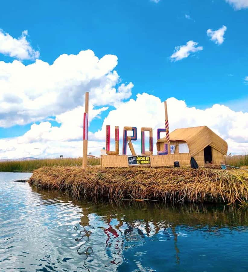Uros Floating Islands Tour in Puno - Meeting the families on the reed islands