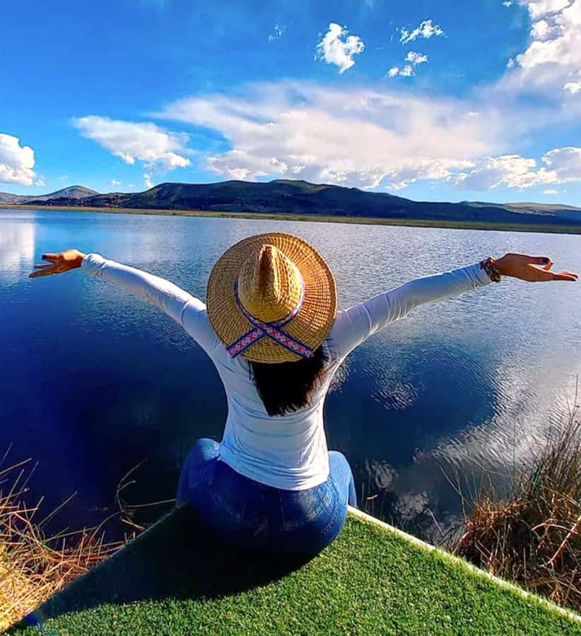 Uros Floating Islands Tour in Puno - The traditional reed boat costs extra