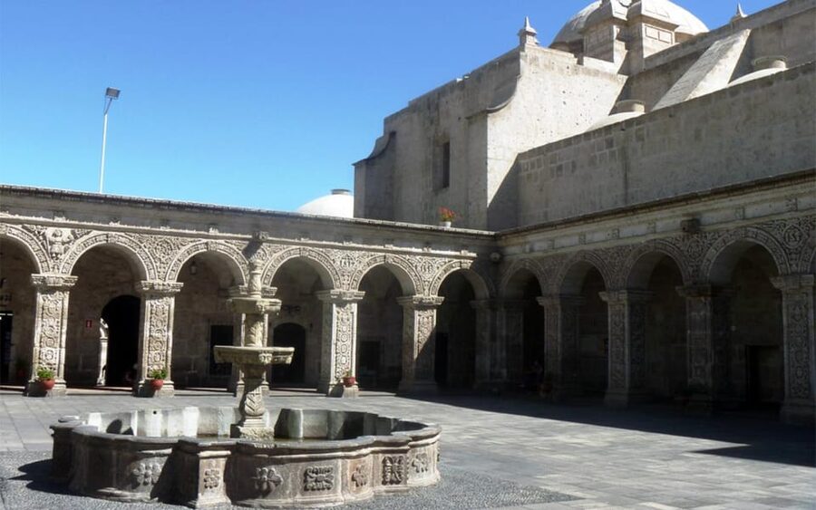 Walking tour in the Historic Center of Arequipa - Strengths and small frustrations