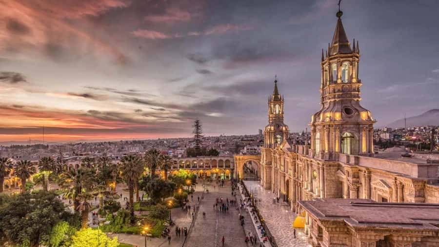 Walking tour through the Historic Center of Arequipa - Bridge views of Misti, the Chili River, and the surrounding peaks