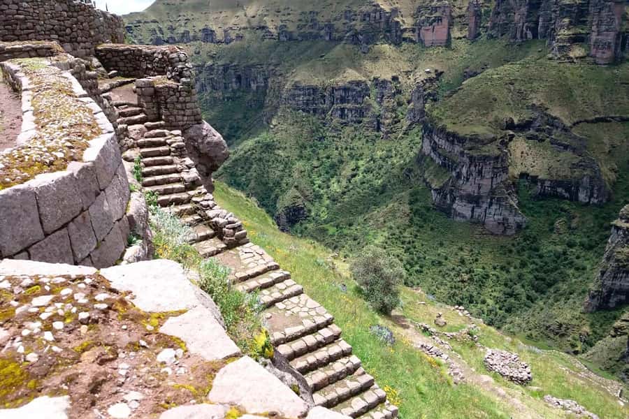 Waqrapukara 1 day trekking + meals - Why Waqrapukara feels different from Cusco’s famous ruins